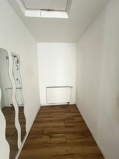 Garderobe OG