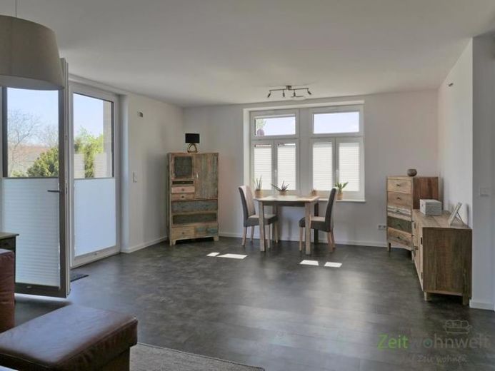(EF1029_M) Weimar: Nordvorstadt, möblierte Luxuswohnung mit Balkon in einem historischen Gebäude in der Cíty – Foto 1
