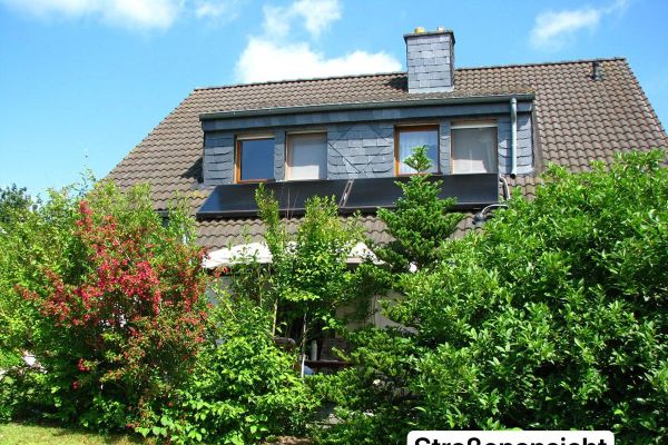 Freistehendes Einfamilienhaus mit Garten & Garage in Rheinböllen
