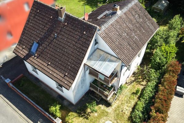 Zweifamilienhaus in idyllischer Lage – direkt an der Modau mit großem Garten
