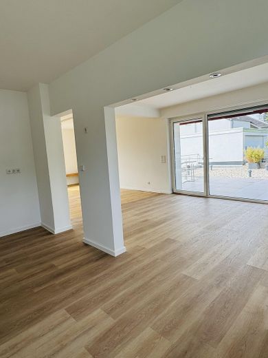 offene Küche + Essbereich