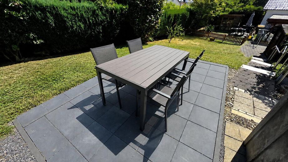 Einziehen und wohlfühlen, bezugsfertige Maisonette mit Balkon und Garten ✅provisionsfrei✅ – Terrasse