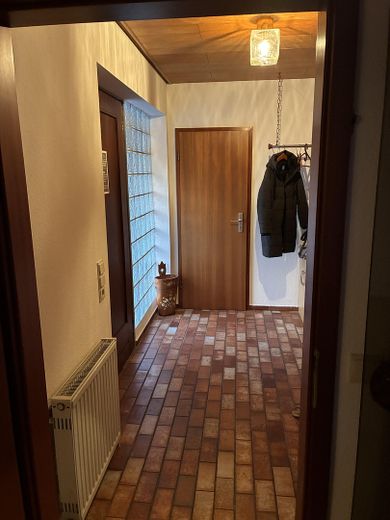 Weil der Stadt merkezinde büyük bir evde paylaşımlı daire odası – EG Hauseingang innen