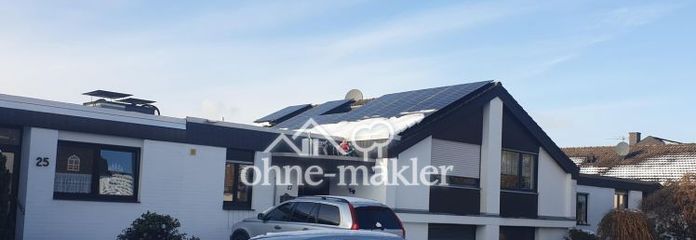 Modernisiertes Maisonette-Reihenhaus mit PV-Anlage, Marmorbad & Sommergarten