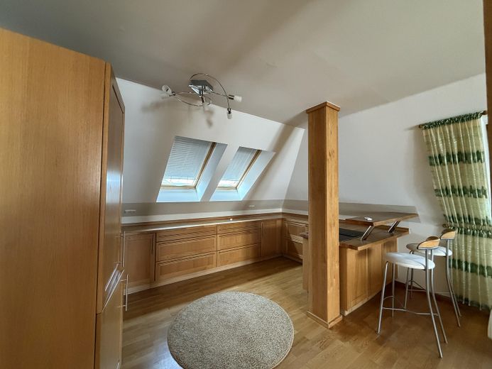 Lichtdurchflutete 2-Zimmer-Dachgeschosswohnung mit zusätzlichem Wohnbereich im Spitzboden – Foto 15