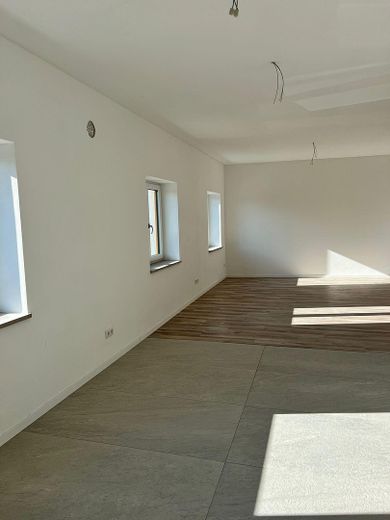 Wohnzimmer und Offene Küche 