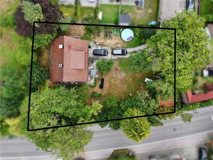 Grundstück (1.128 m²), Altbestand, zum Bahnhof 1,5 km – Foto 1