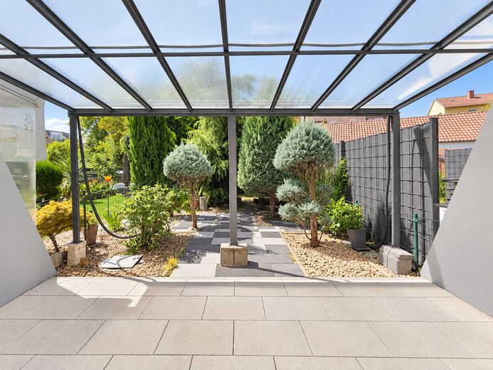 Modernes Reihenmittelhaus mit Garten & Vollkeller – gepflegt und sofort bezugsfrei – Terrasse
