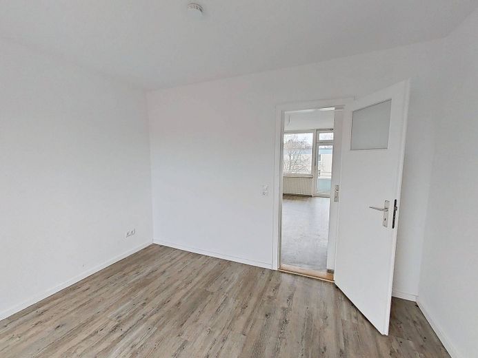 Perfetto per una coppia: appartamento con 3 locali, BALCONE e CUCINA ARREDATA – Ansicht II: Schlafzimmer I