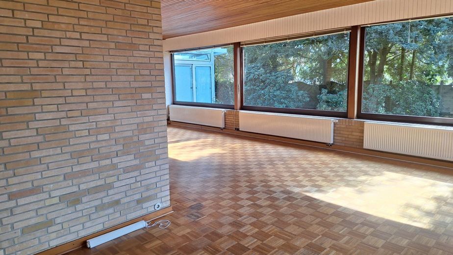 Einfamilienhaus in Wilhelmshaven zu verkaufen oder zu vermieten – Wohn-Esszimmer