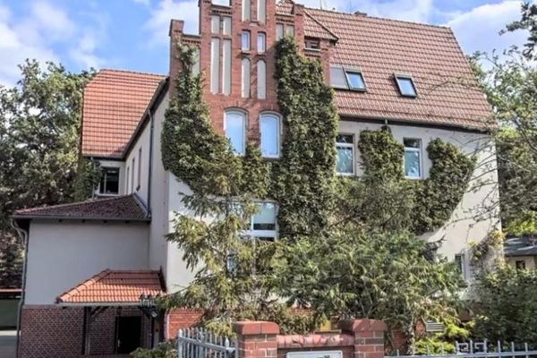 Kleine Gewerbeeinheit in einem Ärztehaus in Lübben