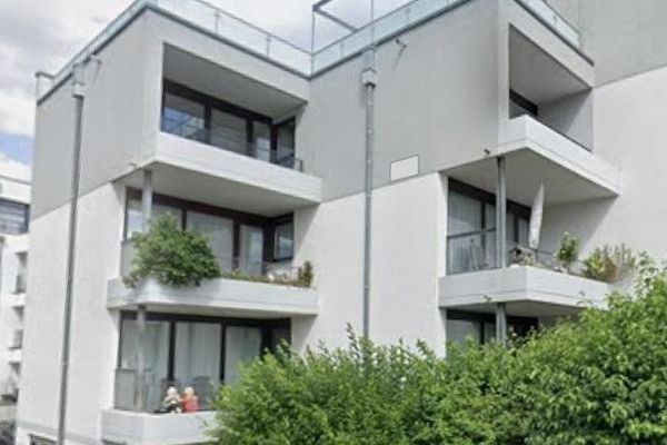 Moderne 3-Zimmer-Wohnung mit zwei Balkonen und neuer Einbauküche