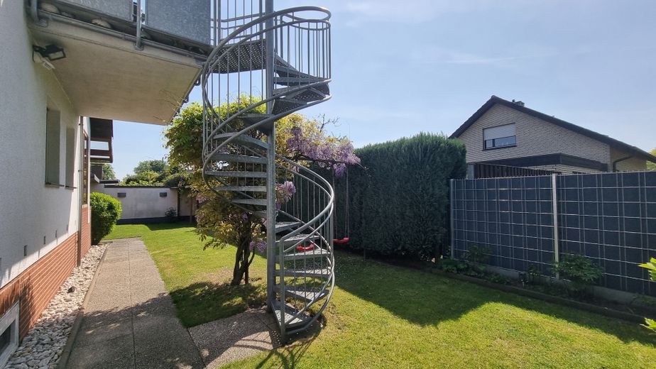 Treppe zum Dachgeschoss