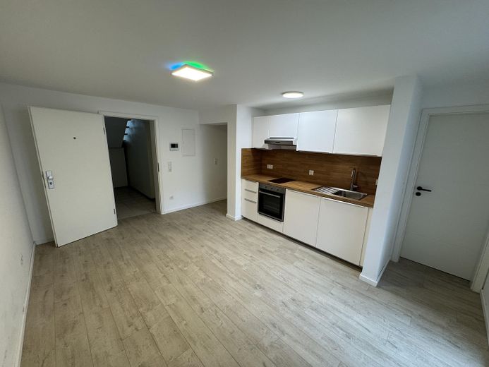 Primera ocupación en Ebertpark: apartamento de 1 habitación con terraza y cocina equipada – Foto 1