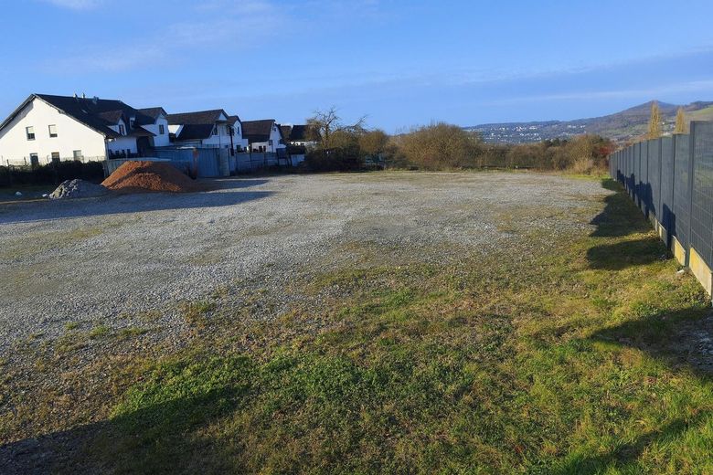 Traumgrundstück mit Burgblick im Neubaugebiet Wieseck!Exklusiv 1.300 m²,voll erschlossen&bebaubar! – Foto 4