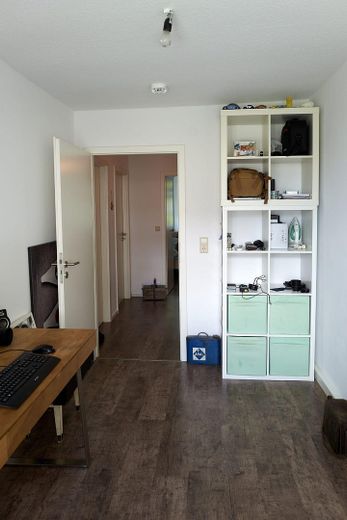 Sicht von Zimmer 2 zum Flur 