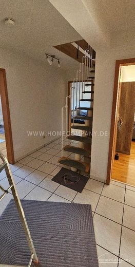 Maintal 8072632 – Großzügige Maisonettewohnung mit 4 separaten Schlafzimmern – 20b7e3f40f1c7cdeff6d1276b23facc92e433410.jpg