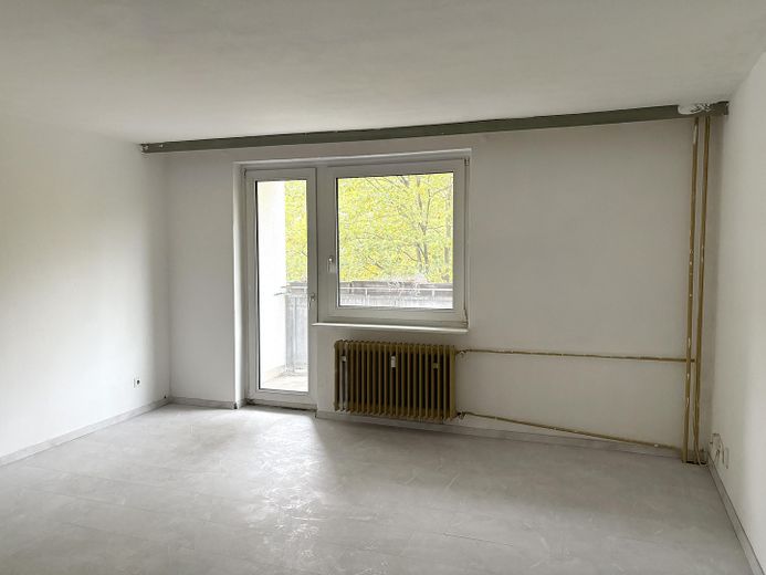 Appartement de 3 pièces libre d’occupation avec balcon orienté sud-est – Zimmer WE 05 Ist-Zustand