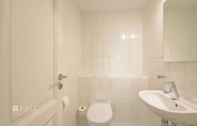 Schöne Wohnung am Schloss Bensberg – WC
