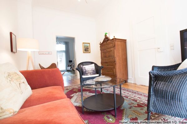 Appartement meublé avec soin avec 2 balcons pour 2 à 12 mois dans la Wiehre