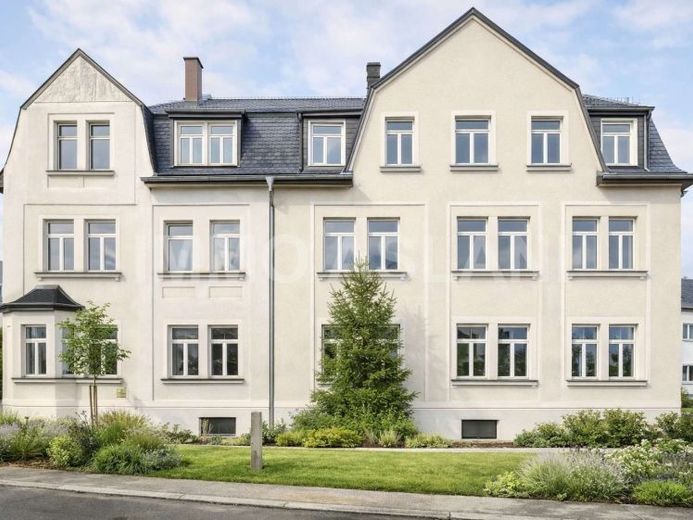 Drei großzügige Wohnungen auf 301m² in Chemnitz-Wittgensdorf - Sanierungsobjekt für Investoren – Foto 1