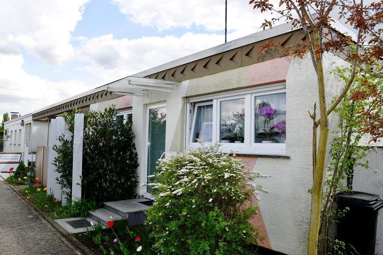 **RESERVIERT** Architektenbungalow + Einliegerwohnung + separate Büroeinheit in Feldrandlage von DA-Arheilgen – ... Einliegerwohnung (eigener Eingang)