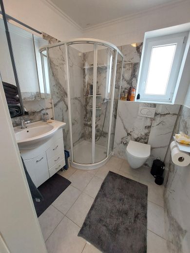 Casa unifamiliare con veranda invernale ;terrazza; giardino e garage.  !!(prezzo trattabile) – Foto 5