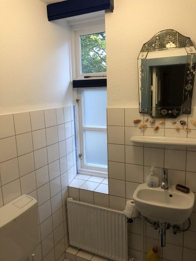 Eins der anderen Badezimmer