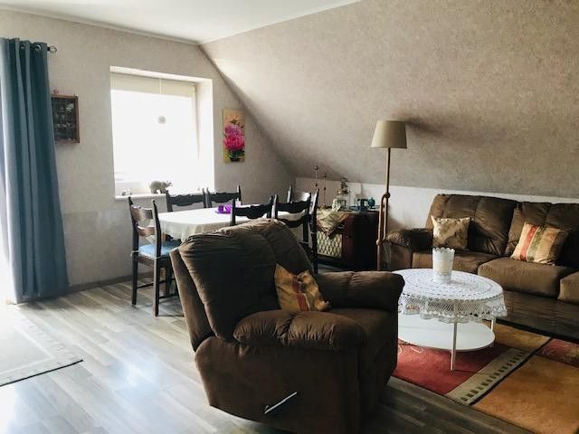 Wohnzimmer DG rechts