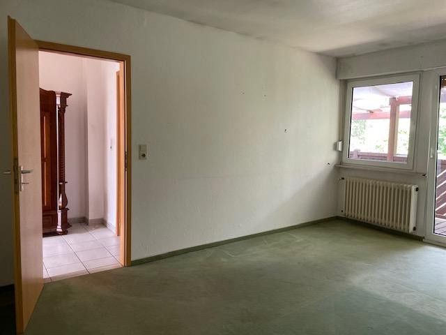 Casa unifamiliare in prefabbricato con 2 appartamenti accessori – Wohnung EG Schlafen