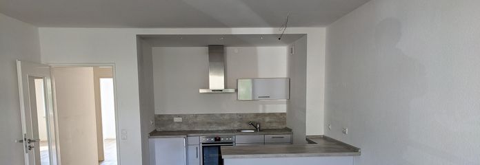 Затишна квартира на 2,5 кімнати з балконом і користуванням садом – offene Küche