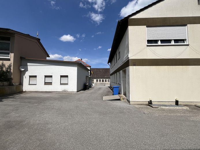 Dawny budynek pocztowy w centralnej części miejscowości – działka 1.022 m² z wieloma możliwościami – Photo 8