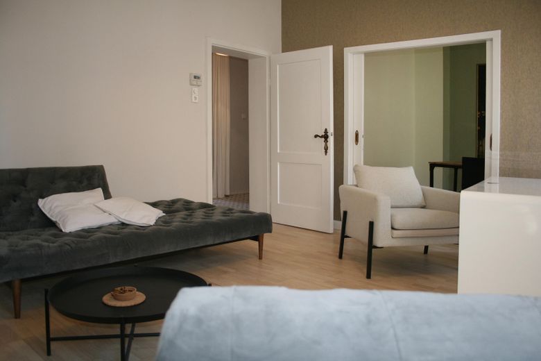 Charmante Altbauwohnung mit Balkon und Garten Nähe Kurpark Stuttgart Bad Cannstatt – फोटो 34