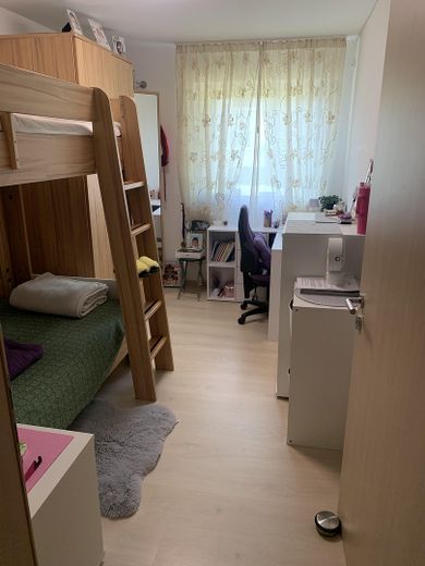 Modernize edilmiş 4 odalı daire – Fotoğraf 12
