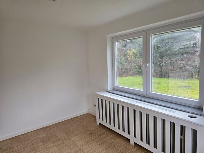 Büroräume zu vermieten – Büro zum Garten hin 2