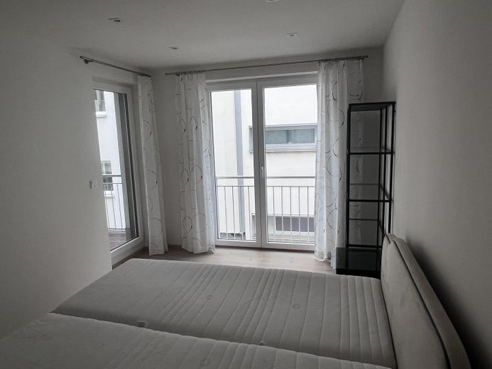 Möblierte, helle und lichtdurchflutete 2-Zimmer-Wohnung in begehrter Altstadtlage – Schlafzimmer