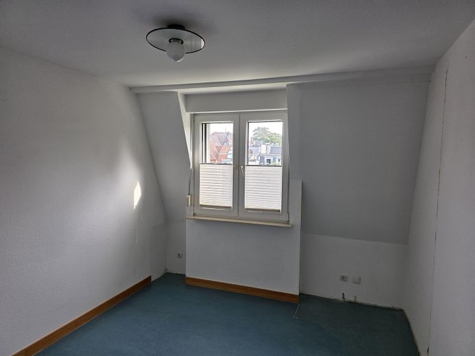 Rara opportunità nel Kreuzviertel: appartamento su due livelli, ca. 145 m², 4 locali, balcone – senza provvigione – 3. OG_'Arbeiten' (1)