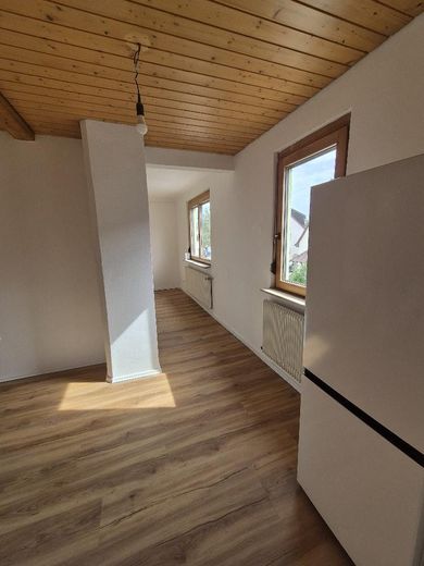 Zweifamilienhaus zur Miete in Pflugfelden – frisch saniert, ab sofort – OG Esszimmer Übergang Wozi