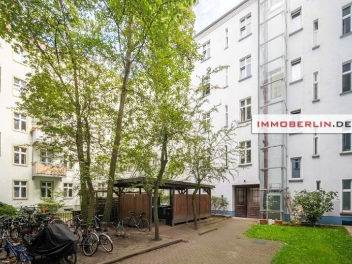 IMMOBERLIN.DE - बहुत लोकप्रिय स्थान पर बालकनी और लिफ्ट वाली आकर्षक पुरानी इमारत की अपार्टमेंट – फोटो 1