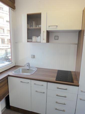 Freies möbliertes Apartment, Schwimmhalle, Sauna, S-Bahn München, von privat – separate Küche