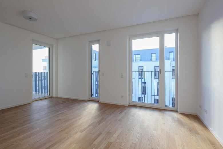 2 Zimmer Luxus Neubau - Einbauküche + Parkett - vom Eigentümer – Wohnzimmer