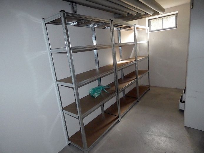 Attraktive und ruhige Wohnung in 95138 Bad Steben. – Kellerraum/Waschmsch Anschluss
