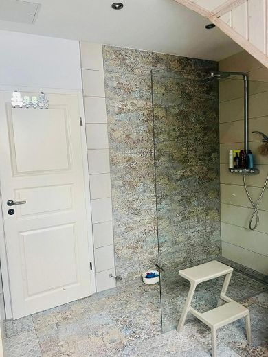 Badezimmer Blick Dusche