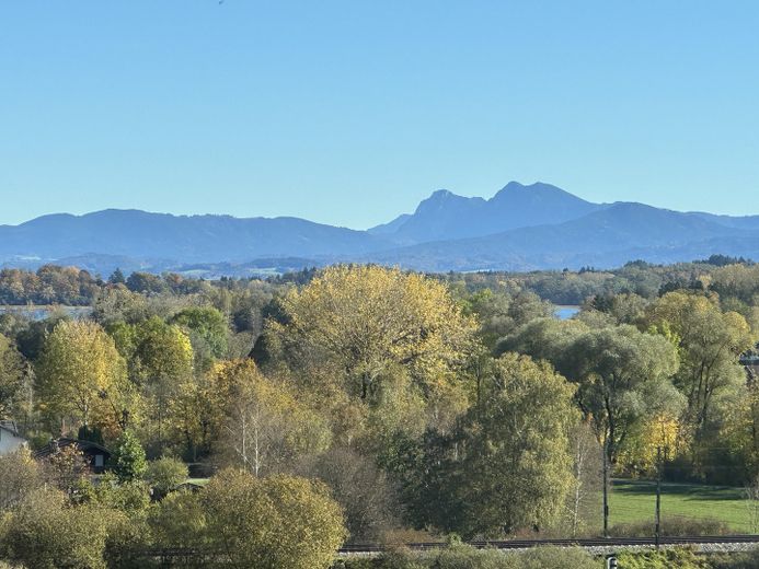 Modernes Einfamilienhaus mit freiem See- und Bergblick Nähe  Prien – Bergblick 