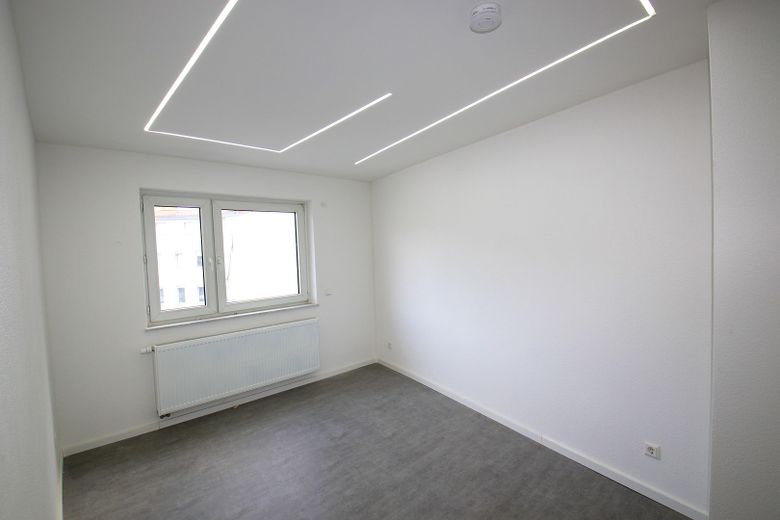 Urbaner Wohntraum mit Tiefgarage: 2-Zimmer kernsaniert – ideal für Paare, Single oder Investment – Schlafzimmer