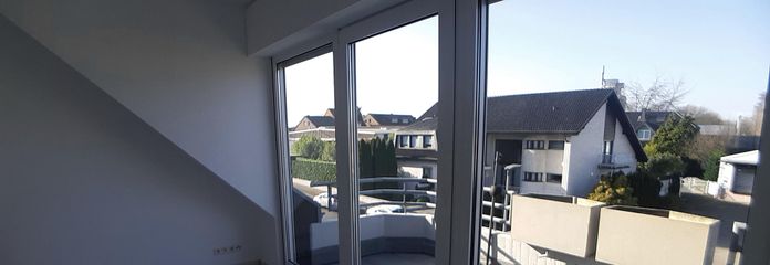 H`rath-Straß,mod.Komf.-Mais-Whg.ruhig, Südbalkon, 2.OG – Balkon Wohnzimmer