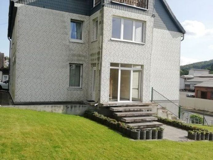 Eschershausen, 3 Familienhaus – Foto 1