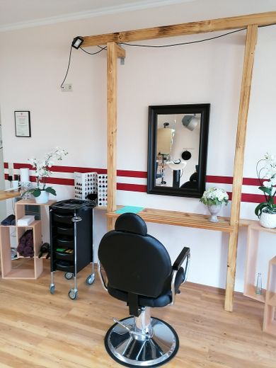 Friseursalon Friseurladen Kosmetikladen Fußpflege Henstedt Ulzburg – Foto 6