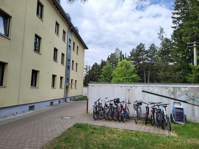 Renovierte 2-Zimmer-Wohnung in Augsburg-Lechhausen – Fahrrad Einstellplatz