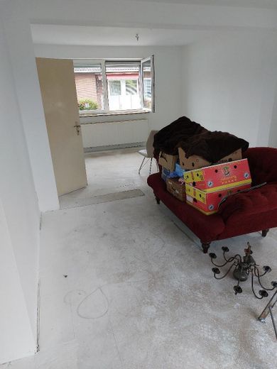 Wohnz. EG zum Fenster Garage